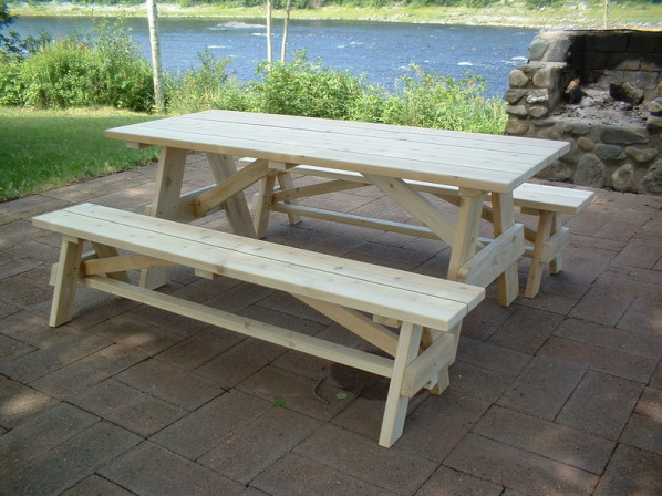 cedar picnic table
